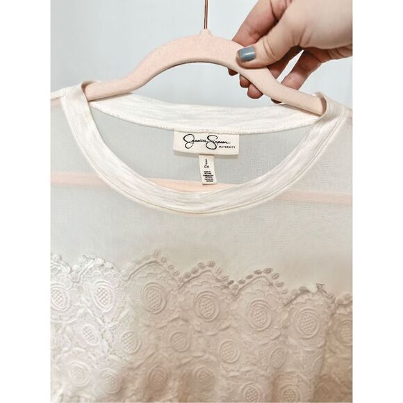 Jessica Simpson maternity top - Picture 3 of 6